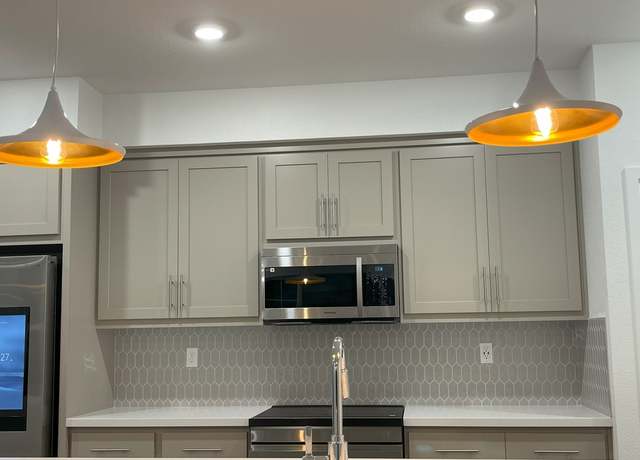 Photo of 157 W Bolinas Pl, Tracy, CA 95391
