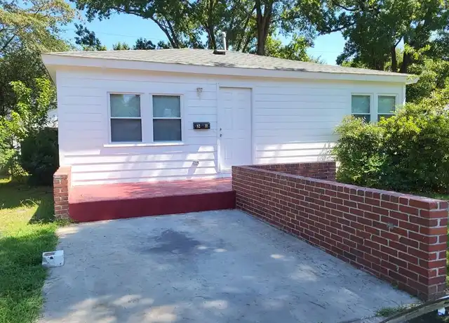 Property at 8210 Simons Dr, Norfolk, VA, 23505, 2 beds, 1 bath, [object Object]