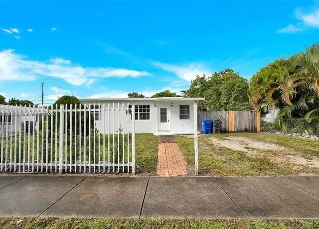 Property at 3900 SW 47th Ave, West Park, FL, 33023, 3 beds, 3 baths, [object Object]