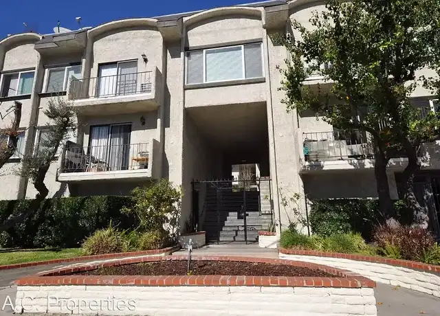 Property at 13019 Oxnard St, Van Nuys, CA, 91401, 1-2 bed, 1-2 bath, [object Object]