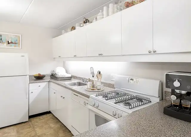 Property at Radcliff House - 1000 Conestoga Rd, Bryn Mawr, PA, 19010, 2 beds, 1 bath, [object Object]