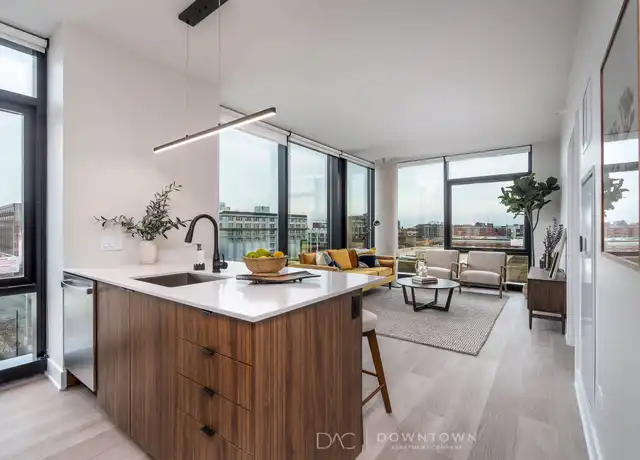 Property at 1101 W Jackson Blvd Unit 1904, Chicago, IL, 60607, 1 bed, 1 bath, [object Object]