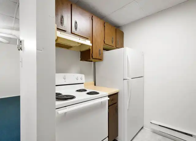 Property at 161 Hall Ave Unit 2, Washington, PA, 15301, 1 bed, 1 bath, [object Object]