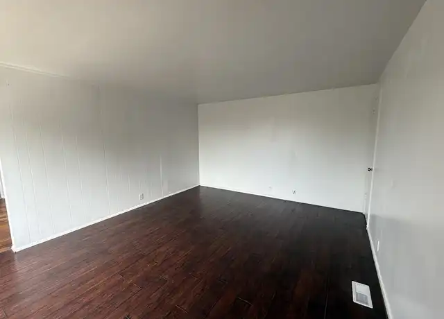 Property at 3185 S 4060 W Unit 3, Salt Lake City, UT, 84120, 2 beds, 1 bath, [object Object]