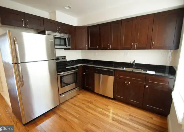 Property at 321 N 40th St #5, Philadelphia, PA, 19104, 5 beds, 2 baths, [object Object]
