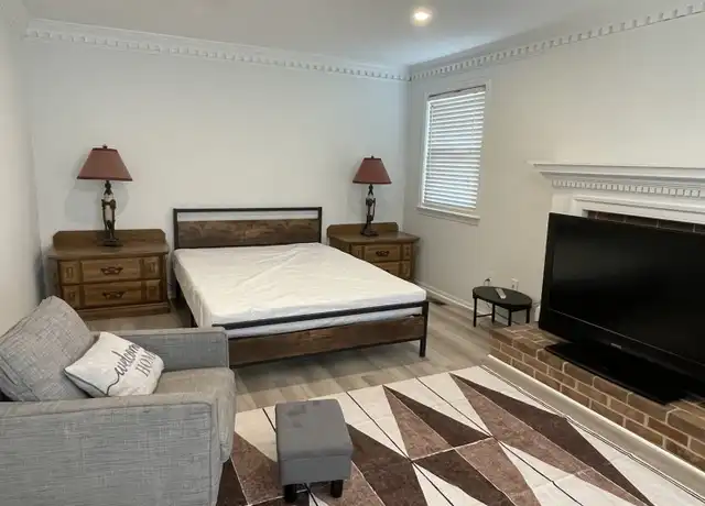 Property at 4199 University Dr Unit Master, Fairfax, VA, 22030, 1 bed, 1 bath, [object Object]