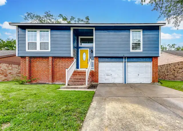 Property at 471 El Toro Ln, Webster, TX, 77598, 3 beds, 2.5 baths, [object Object]