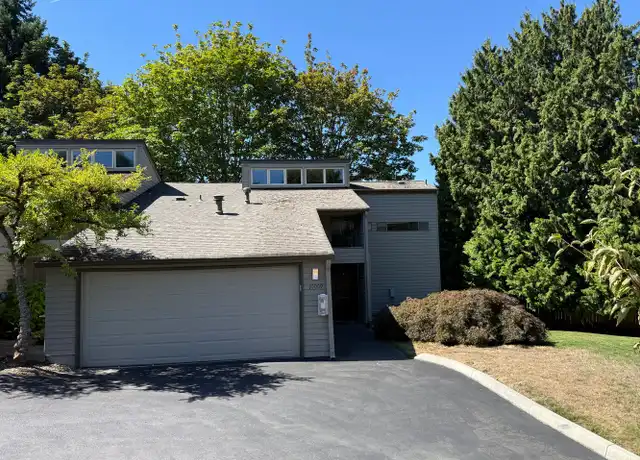 Property at 10009 NE 115th Ln, Kirkland, WA, 98033, 3 beds, 2 baths, [object Object]