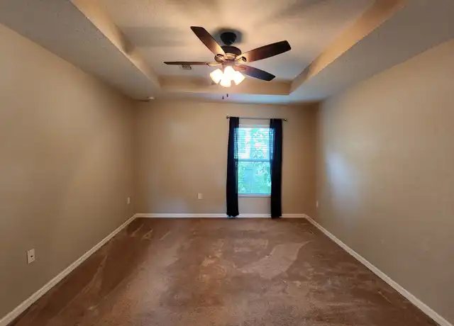 Property at 8380 Colma St, Spring Hill, FL, 34606, 3 beds, 2 baths, [object Object]
