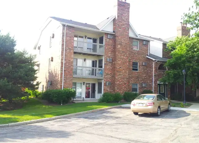 Property at 4316 W Shamrock Ln Unit 3A, McHenry, IL, 60050, 2 beds, 2 baths, [object Object]
