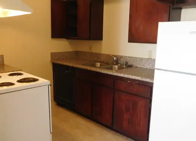 Property at 2040 E Sussex Way Unit 131, Fresno, CA, 93726, 1 bed, 1 bath, [object Object]