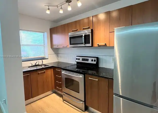 Property at 421 NE 68th St #4, Miami, FL, 33138, 1 bed, 1 bath, [object Object]