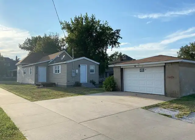 Property at 2129 S Joplin Ave, Joplin, MO, 64804, 2 beds, 1 bath, [object Object]