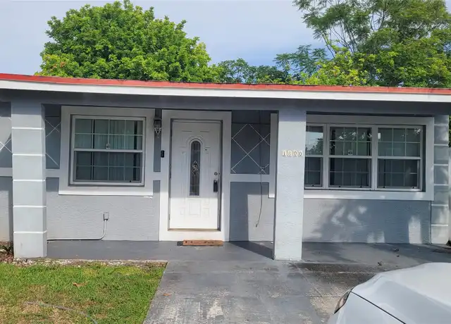 Property at 1800 Lauderdale Manor Dr, Fort Lauderdale, FL, 33311, 3 beds, 2 baths, [object Object]