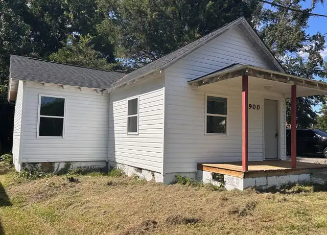 Property at 900 Church St, Elizabethtown, NC, 28337, 2 beds, 1 bath, [object Object]
