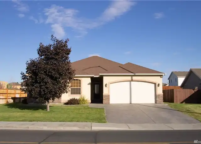 Property at 523 N Paxson Dr, Moses Lake, WA, 98837, 3 beds, 2 baths, [object Object]