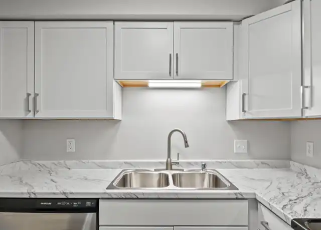 Property at 125 Berkley Rd Unit 6, Verona, WI, 53593, 2 beds, 1 bath, [object Object]