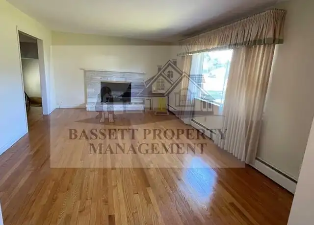 Property at 40 MacArthur Dr, Hamden, CT, 06518, 3 beds, 2 baths, [object Object]