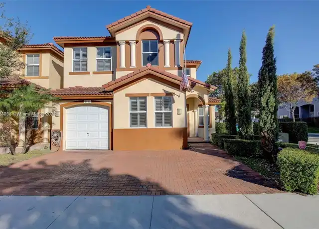 Property at 8103 NW 116th Ave, Doral, FL, 33178, 3 beds, 2.5 baths, [object Object]