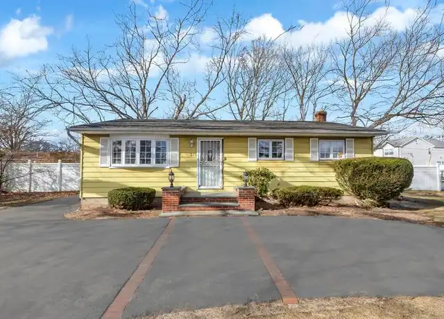 Property at 375 Atlantic St, Copiague, NY, 11726, 3 beds, 1 bath, [object Object]