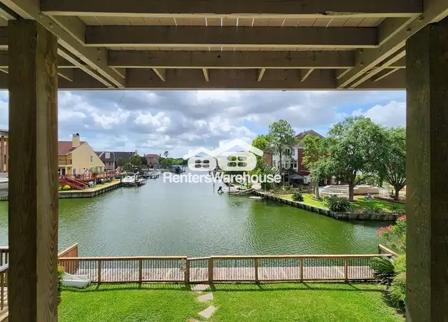 Property at 25 Harbour Dr Unit A, Houston, TX, 77058, 2 beds, 2 baths, [object Object]