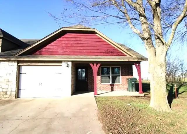 Property at 2100 21st St N Unit B, Claremore, OK, 74017, 3 beds, 2 baths, [object Object]