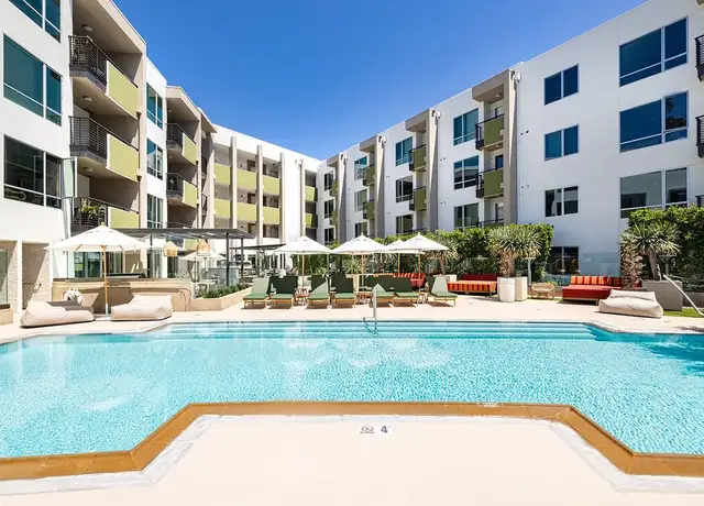 Photo of 546 W Colorado St, Glendale, CA 91204