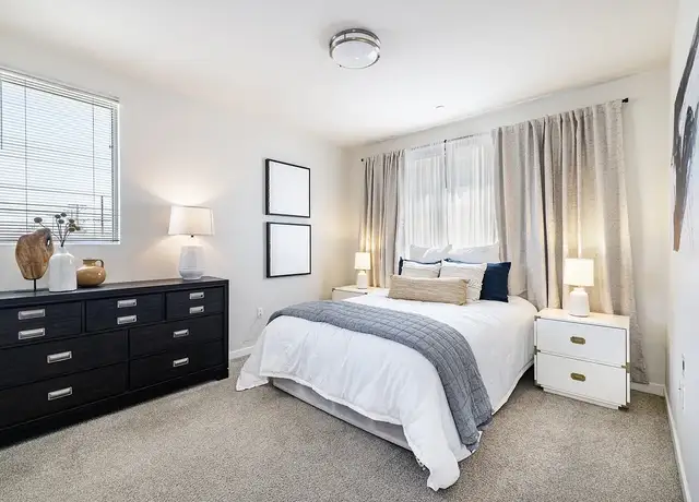 Photo of 546 W Colorado St, Glendale, CA 91204