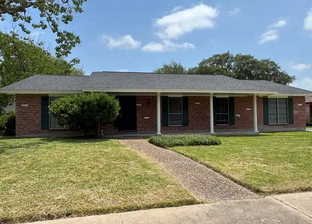 Property at 5122 Moultrie Dr, Corpus Christi, TX, 78413, 4 beds, 2 baths, [object Object]