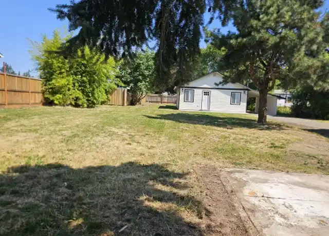 Property at 347 University St, Jefferson, OR, 97352, 2 beds, 1 bath, [object Object]