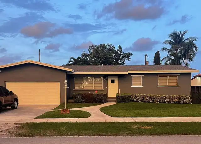 Property at 2811 SW 79th Ave, Miami, FL, 33155, 3 beds, 2 baths, [object Object]