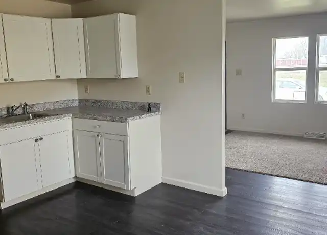 Property at 5 Hanover Ln, Cahokia, IL, 62206, 3 beds, 1 bath, [object Object]
