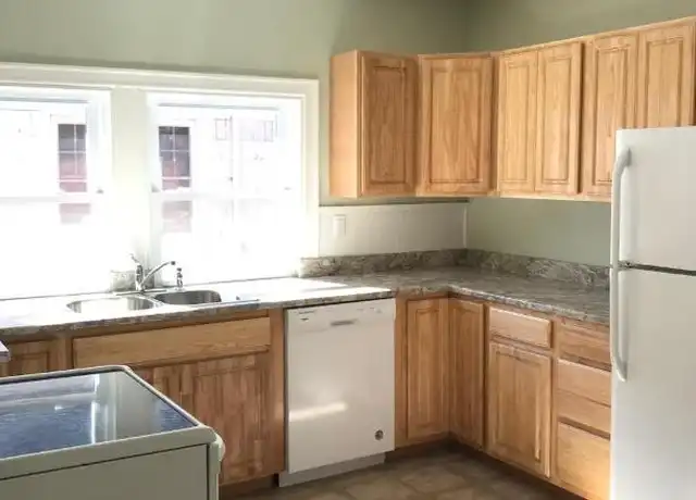 Property at 7 Grasmere Rd, Portland, ME, 04101, 2 beds, 1 bath, [object Object]