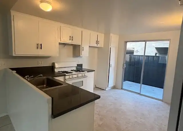 Property at 1570 W Ramona Dr Unit 4, Rialto, CA, 92376, 1 bed, 1 bath, [object Object]