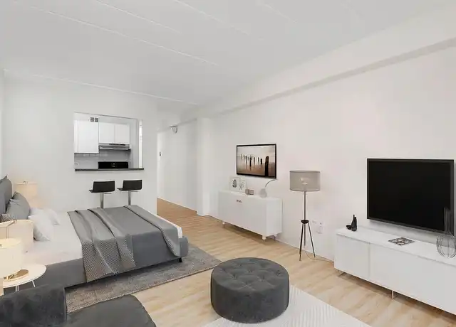 Property at 500 W Belmont Ave, Chicago, IL, 60657, 0-1 beds, 1 bath, [object Object]