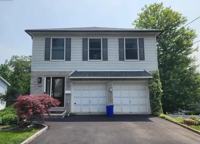 Property at 194 8th St, Cresskill, NJ, 07626, 5 beds, 2.5 baths, [object Object]