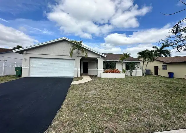 Property at 5828 SW 117th Ter, Cooper City, FL, 33330, 3 beds, 2 baths, [object Object]