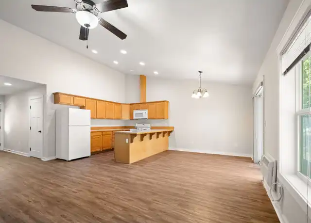 Property at 503 16th St Unit 1A, La Grande, OR, 97850, 3 beds, 2 baths, [object Object]