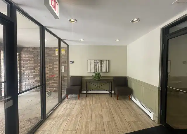 Property at Live the Lakefront Dream at North Shore Apartments - 6633 N Sheridan Rd, Chicago, IL, 60626, 0-1 beds, 1 bath, [object Object]