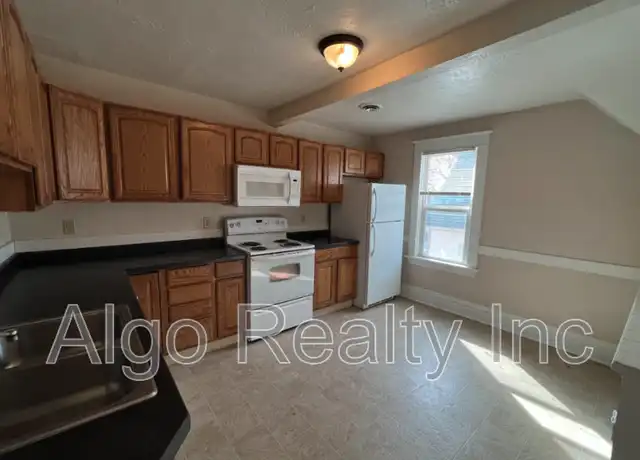 Property at 1040 Jessie St Unit 2, St Paul, MN, 55130, 2 beds, 1 bath, [object Object]