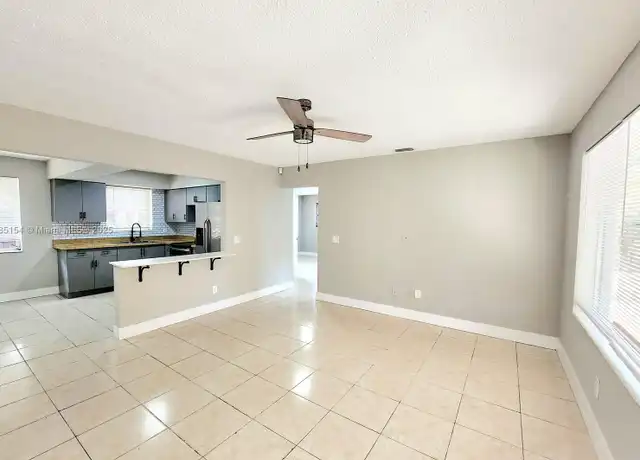 Property at 100 NW 40th St Unit 122, Oakland Park, FL, 33309, 3 beds, 2 baths, [object Object]