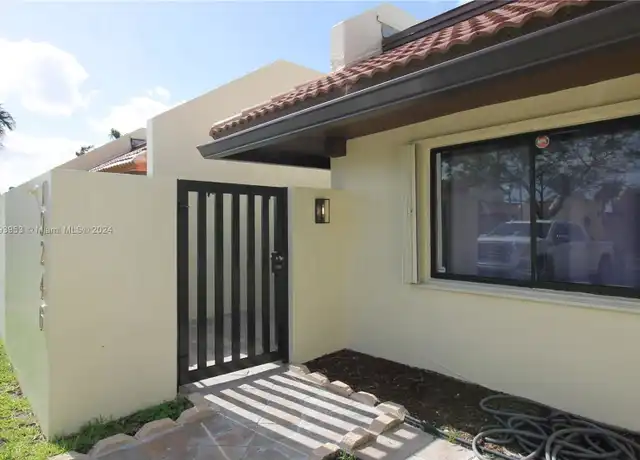 Property at 19246 NW 64th Ct, Hialeah, FL, 33015, 2 beds, 2 baths, [object Object]