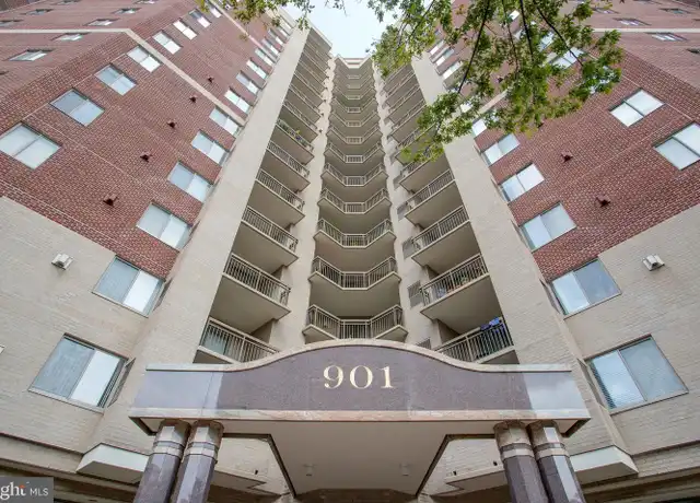 Property at 901 N Monroe St #3, Arlington, VA, 22201, 2 beds, 2 baths, [object Object]