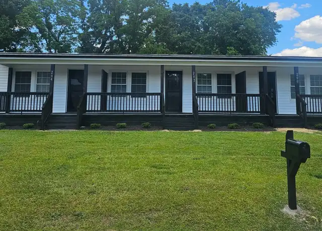 Property at 204 Walnut St W Unit 204 Walnut, Wilson, NC, 27893, 2 beds, 1 bath, [object Object]