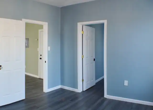 Property at 197 Freeman Ave Unit 2, Jersey City, NJ, 07306, 2 beds, 1 bath, [object Object]