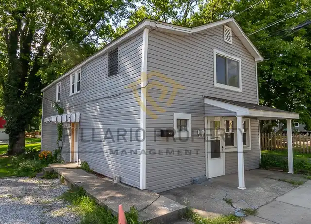 Property at 52 S Greenwood St, Greenwood, IN, 46142, 1 bed, 1 bath, [object Object]