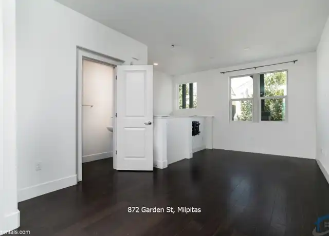 Property at 872 Garden St, Milpitas, CA, 95035, 2 beds, 1.5 baths, [object Object]