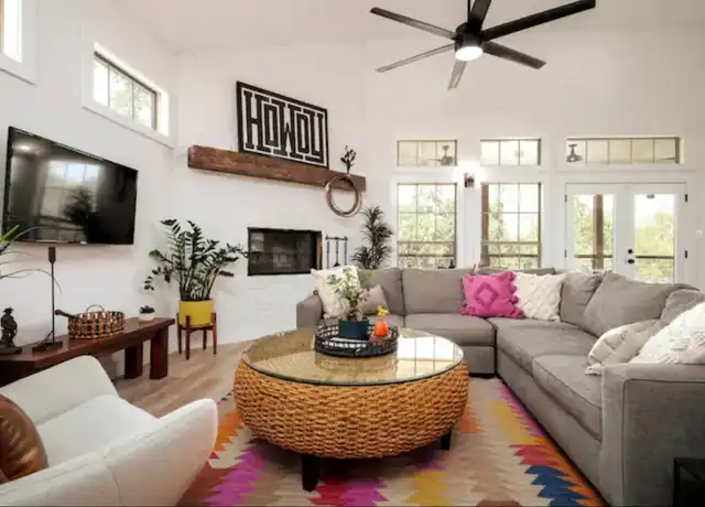 Property at 506 Beauchamp Rd, Dripping Springs, TX, 78620, 3 beds, 2 baths, [object Object]