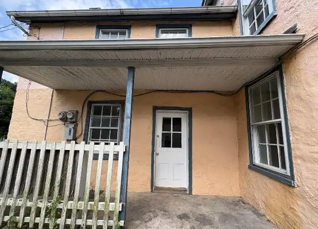 Property at 317 Main St, Parkesburg, PA, 19365, 4 beds, 1 bath, [object Object]