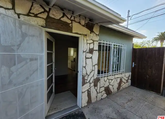 Property at 547 Brooks Ave, Venice, CA, 90291, 5 beds, 3 baths, [object Object]
